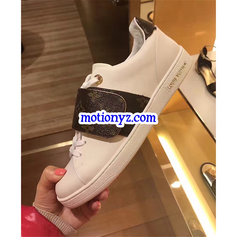 Brand Low Top Sneaker